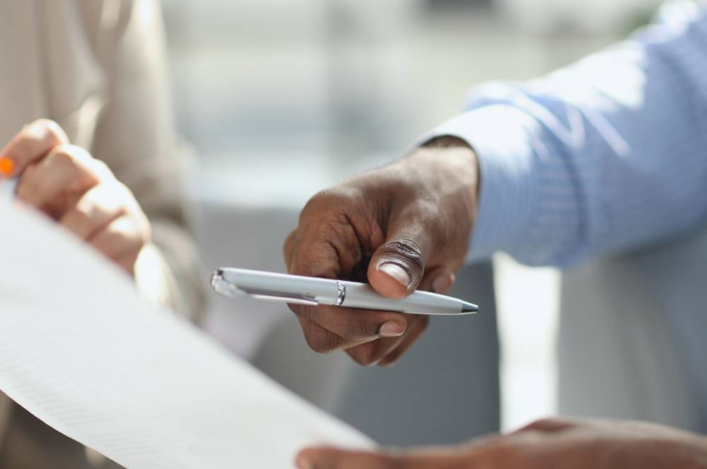 Como parar de improvisar na contratação e garantir resultados: Dra. Bruna Barbosa explica